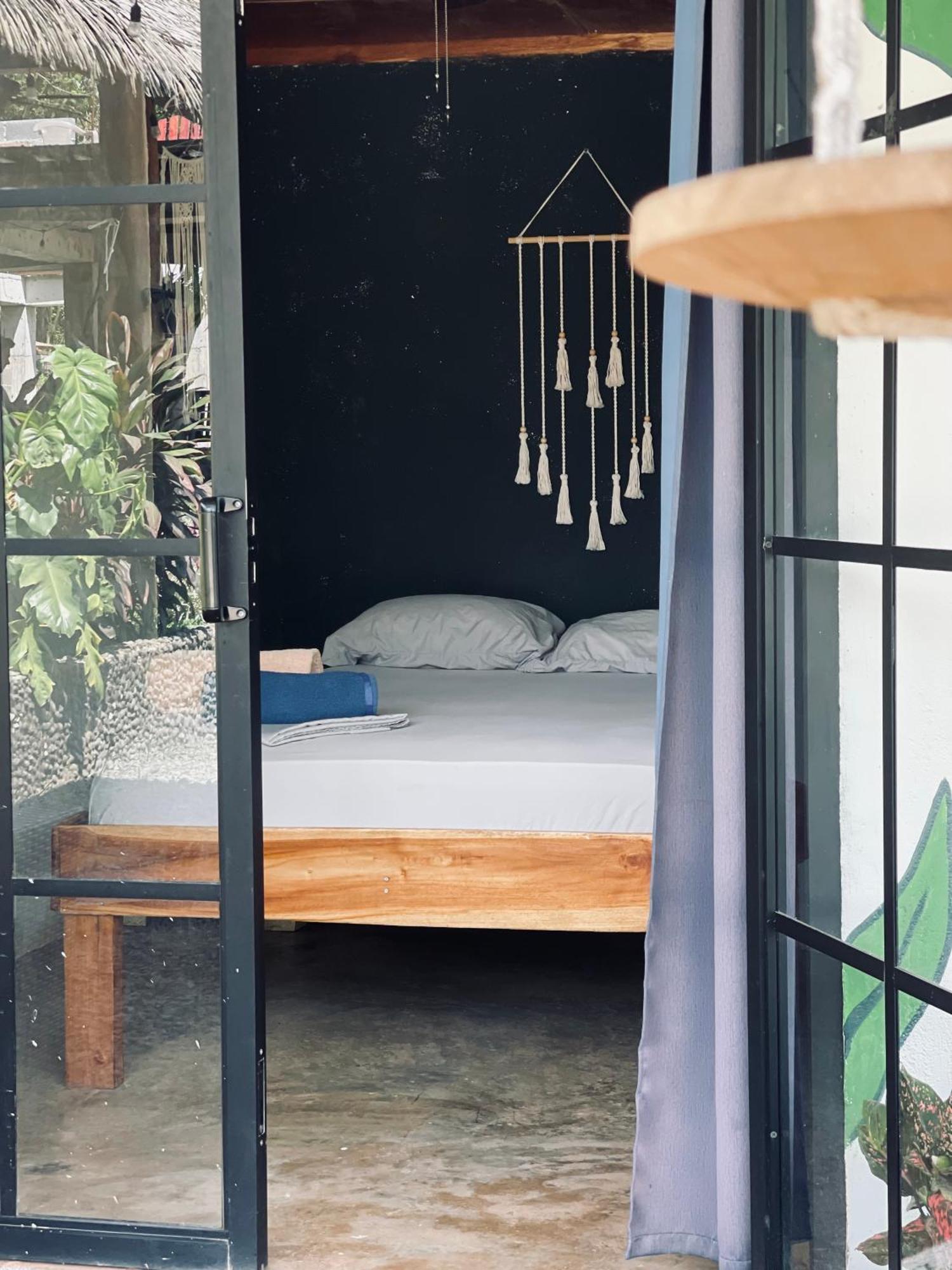 Urbanos Jungle Hostel 圣卡塔利娜岛 外观 照片
